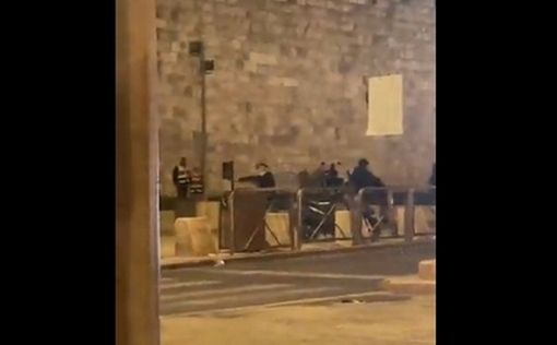 Полицейский открыл огонь у Цветочных ворот