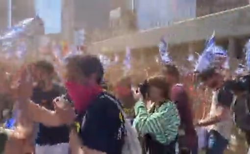 Полиция второй раз за день вытесняет протестующих с шоссе Аялон