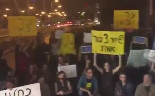 Видео: работники корпорации Кан перекрыли Азриэли