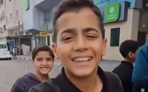 Реакция палестинских детей на обстрел Израиля: видео