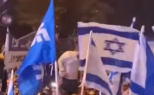 Организаторы митинга правых: скандальные стикеры распространяли провокаторы