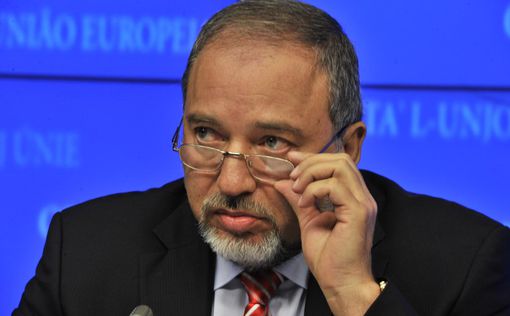 Либерман: Прекращать операцию против ХАМАСа нельзя