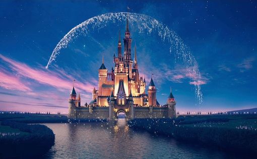 Disney не вырежет гей-сцену из "Красавицы и чудовища"