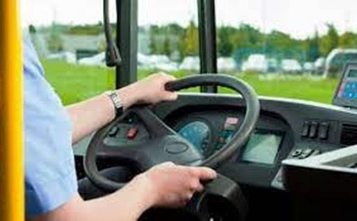 В Подмосковье автобус упал с эстакады, есть жертвы