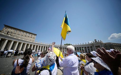 Папа Римский обратился к украинцам и призвал к миру