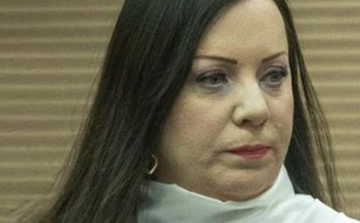Готлиб - Амсалему: “Здесь повсюду запах водки, которую вы пьете”