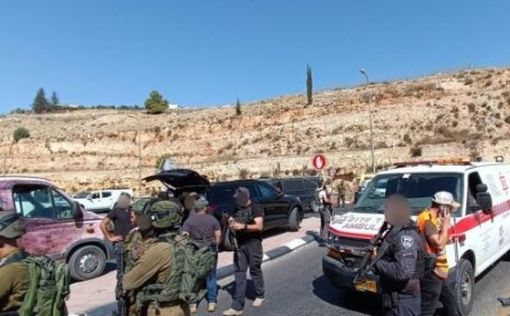 В результате теракта на перекрестке Текоа тяжело ранен медик-волонтер