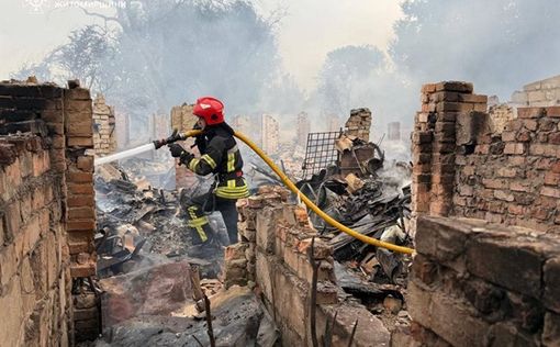 Россия атаковала Украину "шахедами": пострадали дома и больницы, есть раненые