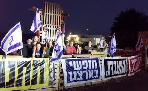 Неизвестные уничтожили инсталляцию протеста против правовой революции