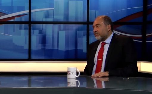 Либерман: никакой истерии и паники