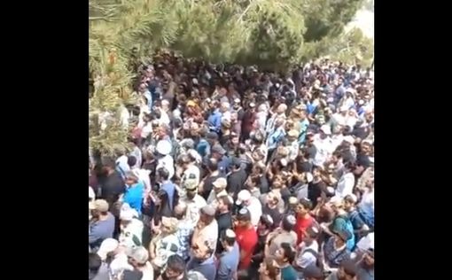 Сын Ноама Раза на похоронах отца: ничего не скажу пока здесь - Омер Бар-Лев
