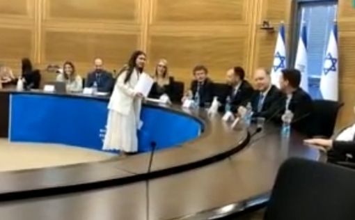 Кто стоит за "пылающей молодежью" и Адар Мухтар