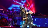 Три часа в Тель-Авиве: концерт легендарных Guns N' Roses - фоторепортаж | Фото 18