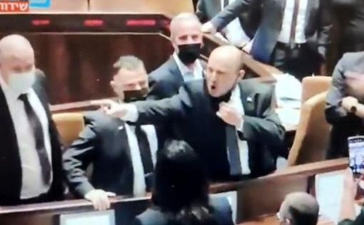 Беннет: Биби создал машину, плюющуюся ядом