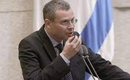 Левин: была б моя воля, уволил бы Бахарав-Миара