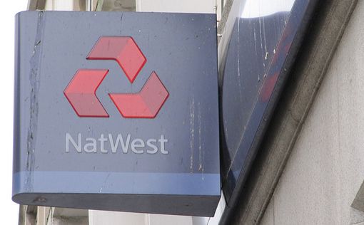 Ошиблись адресом. NatWest не закрывал счет RT