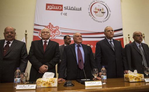 Каир. За новою конституцию проголосовали 98,1 % избирателей