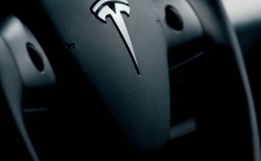 Акции Tesla упали сразу после выхода на биржу