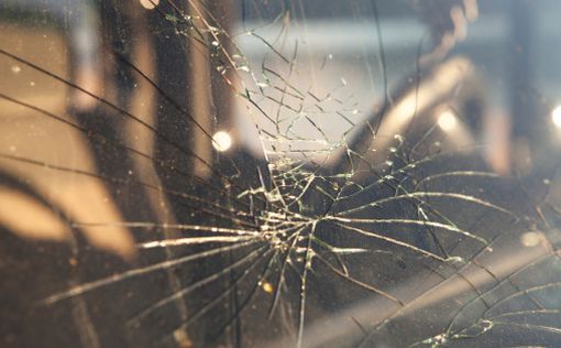 В Иерусалиме автобусы забросали камнями