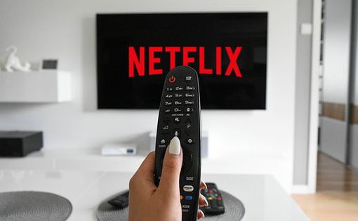 Адам Броуди сыграет “очаровательного раввина” в новой комедии Netflix