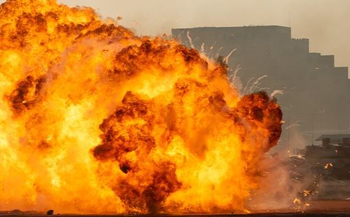 Мощный взрыв недалеко от Герцлии: образовалась 8-метровая воронка