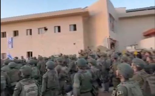 Сотни солдат ЦАХАЛа поют гимн Израиля в Газе: видео