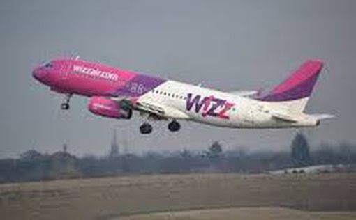 Борт Wizz Air совершил аварийную посадку в Венгрии