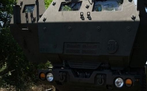 Россияне стрелют "Калибрами" по деревянным "HIMARS"