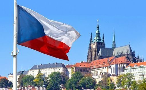 Туристы в чешских горах нашли клад с сотнями золотых монет