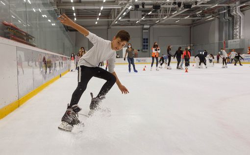 Празднуем День независимости в OneIce Arena!