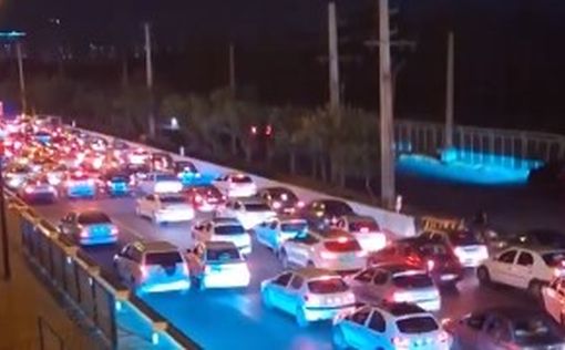 Иранская полиция винит в пробках неисправности автомобилей