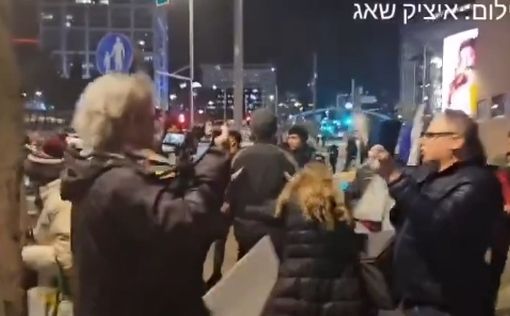 Демонстрант на Каплан на камеру ударил женщину в лицо - и ему ничего не будет