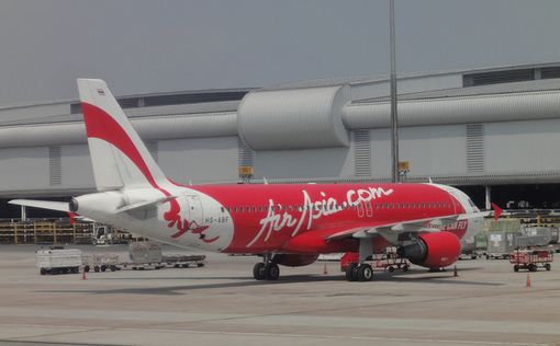 Обломки лайнера AirAsia начинают искать под водой