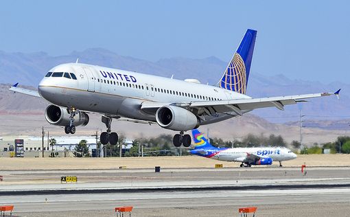 United Airlines изменит систему бонусов из-за скандала