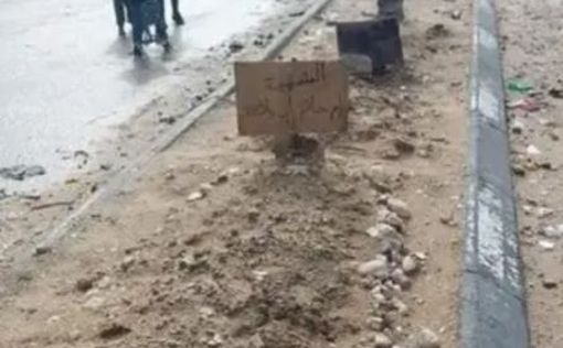 Газа: могилы вдоль дорог : фото