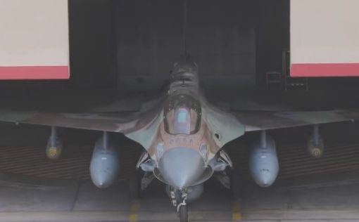 Подготовка к боевому вылету F-16: видео
