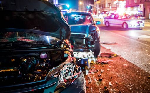 Пожилая пара пострадала в автокатастрофе во время сирены