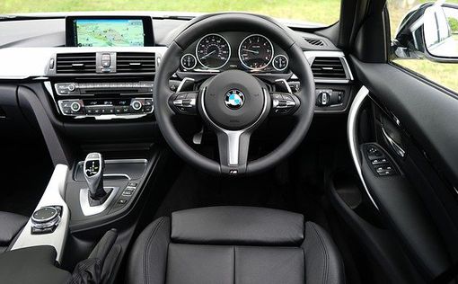 BMW начала продавать подписку на подогрев сидений