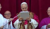 Новым Папой Римским стал американец Роберт Фрэнсис Прево | Фото 10