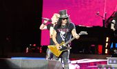 Три часа в Тель-Авиве: концерт легендарных Guns N' Roses - фоторепортаж | Фото 52