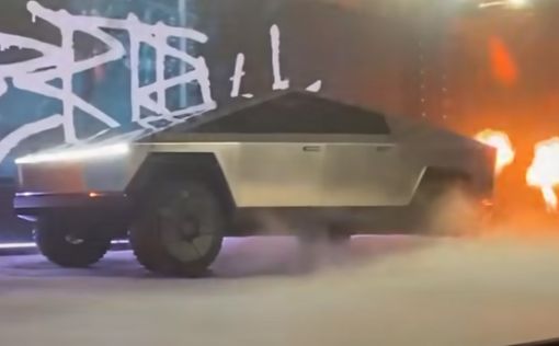 Tesla разрабатывает миникопию Cybertruck