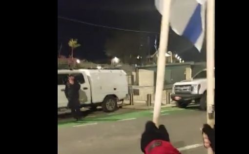 Многотысячная демонстрация на площади Габима в Тель-Авиве