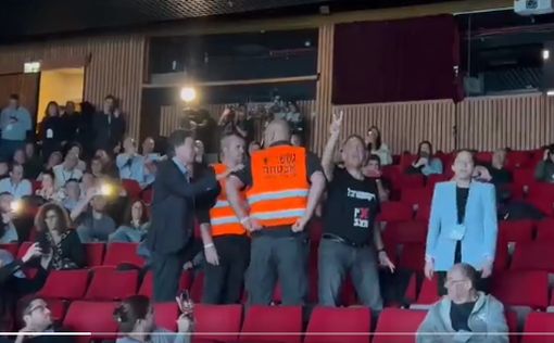 Демонстранты сорвали выступление Гольдкнопфа: появилось видео