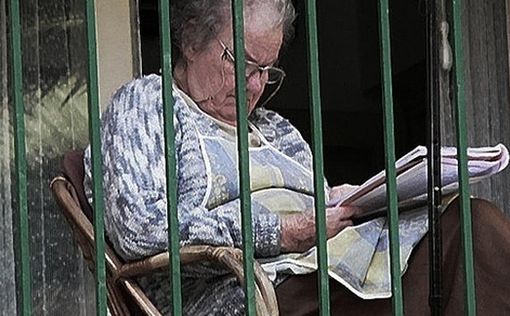 Исследование показало: Пожилые люди меньше страдают от войны, чем молодые