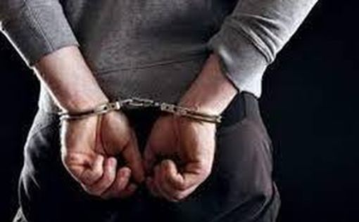 Обвинения двум жителям юга за сотрудничество с террористами