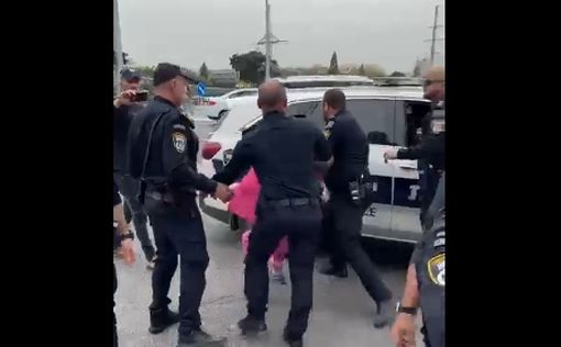 Pink Front: Вместо борьбы с криминалом полиция борется с протестами