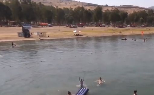 Двое подростков госпитализированы после купания в озере Кинерет
